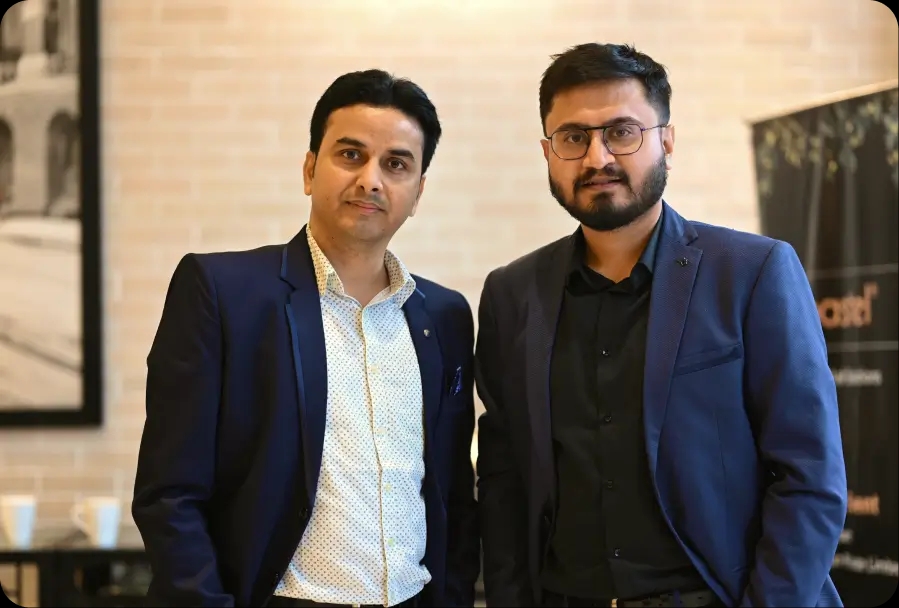 Bitpastel Townhall cake cutting with team members